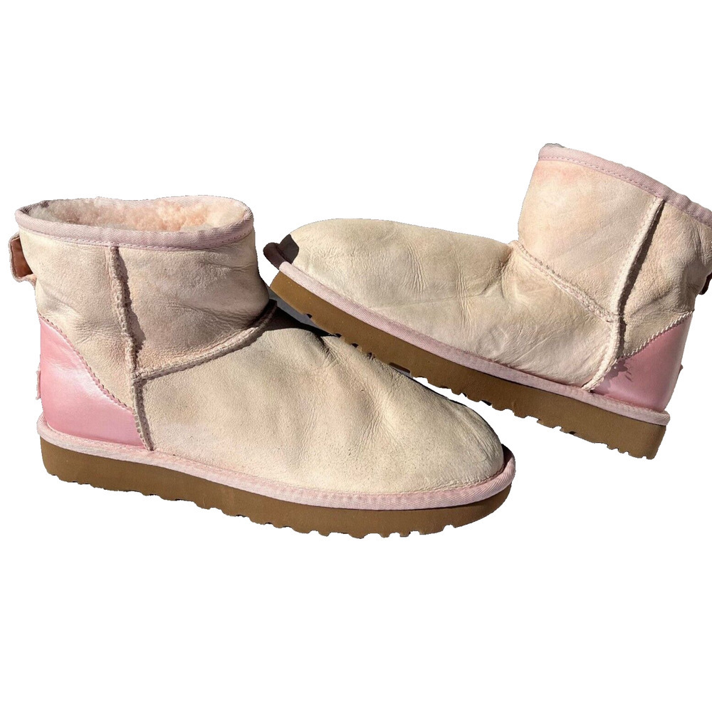 WOMENS SIZE 8 SEASHELL PINK UGG CLASSIC MINI II METALLIC SUEDE BOOTS 1019029
